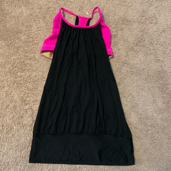 Lululemon tank - Picture 1 of 2